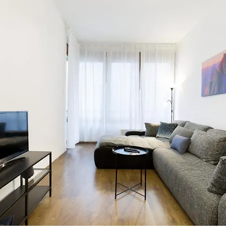 Apartment Kazinczy 3 Jewish Hq Bedroom + Living With Balcony Budapest