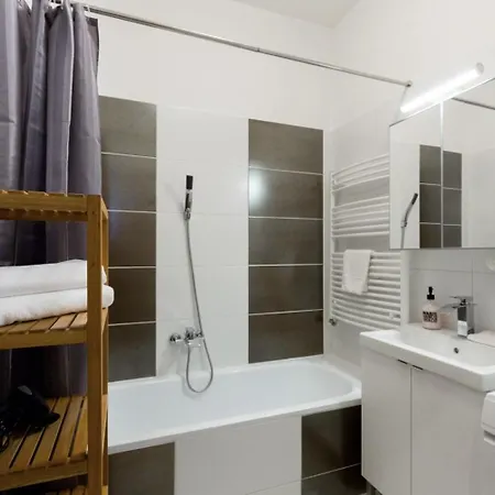 Kazinczy 3 Jewish Hq Bedroom + Living With Balcony