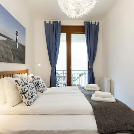 Apartment Kazinczy 3 Jewish Hq Bedroom + Living With Balcony Budapest