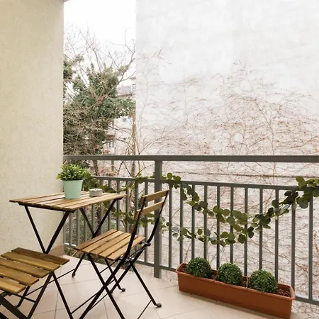Kazinczy 3 Jewish Hq Bedroom + Living With Balcony Apartment Budapest